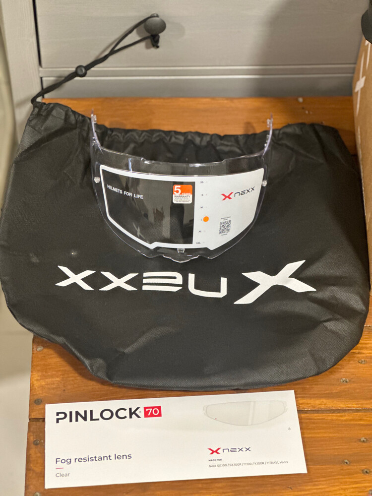 Brand New helmet NEXX size L - 5