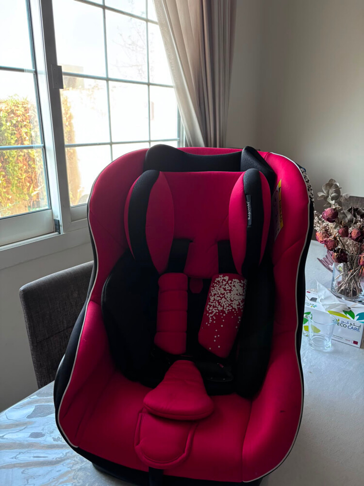 baby car seat from juniors - 1