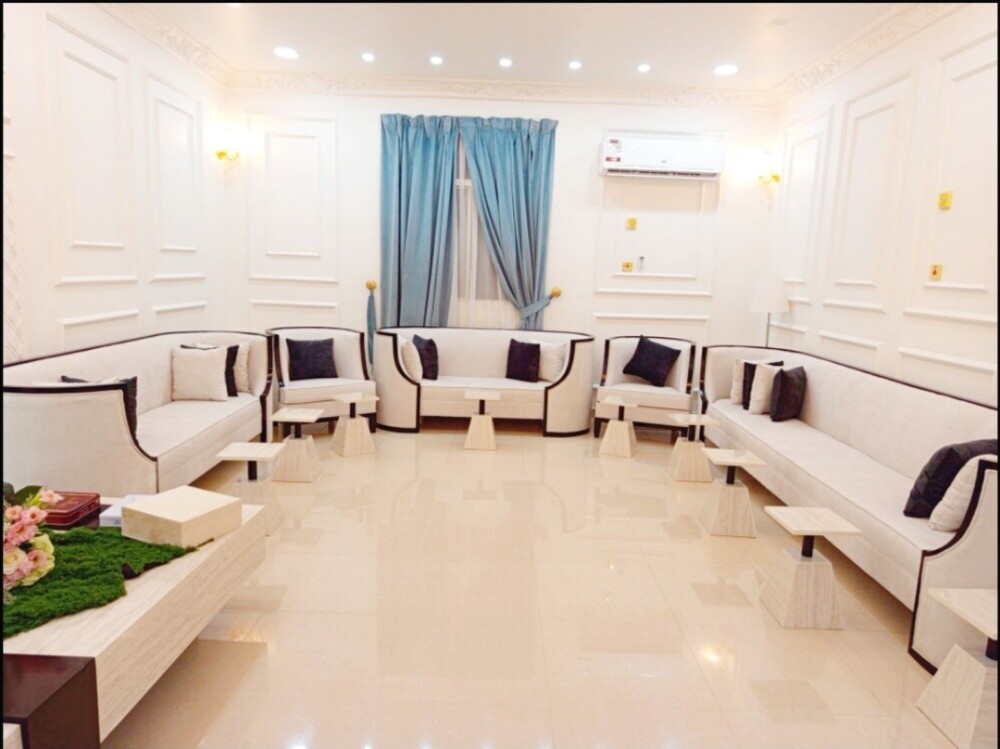 Furniture - 10