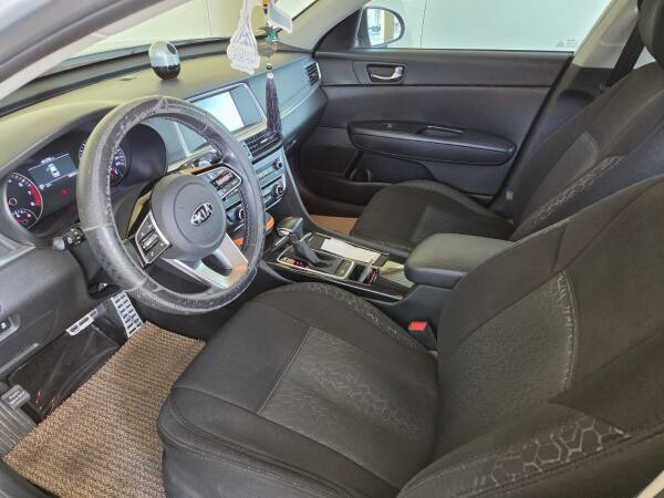 Kia Optima 2.5L with excellent - 10