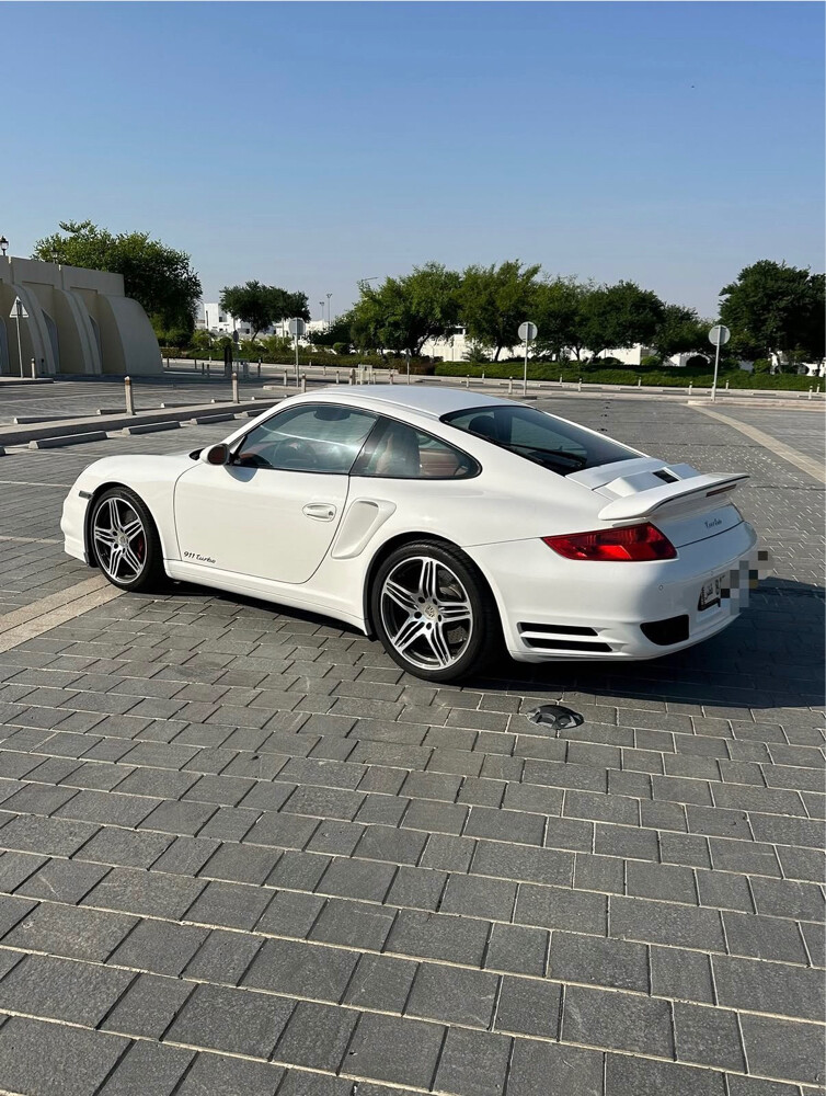 بورش 911 تيربو - 1