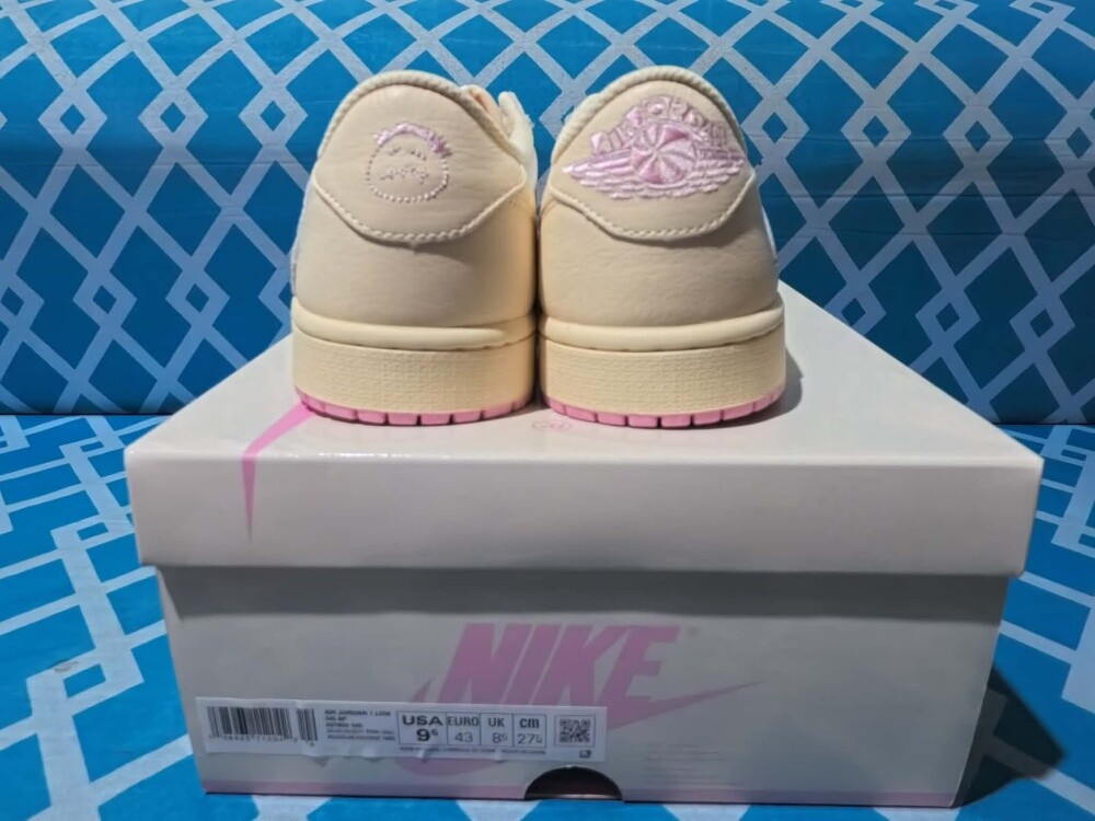 Jordan 1 Travis Scott Shy Pink - 3