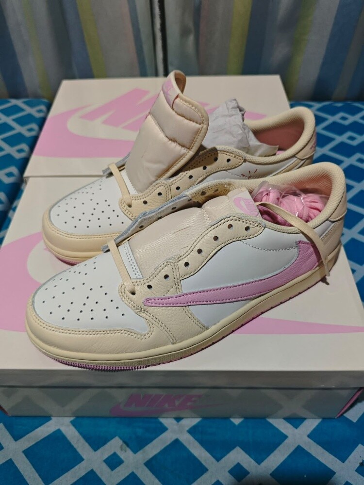 Jordan 1 Travis Scott Shy Pink - 4