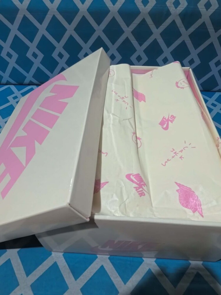 Jordan 1 Travis Scott Shy Pink - 6