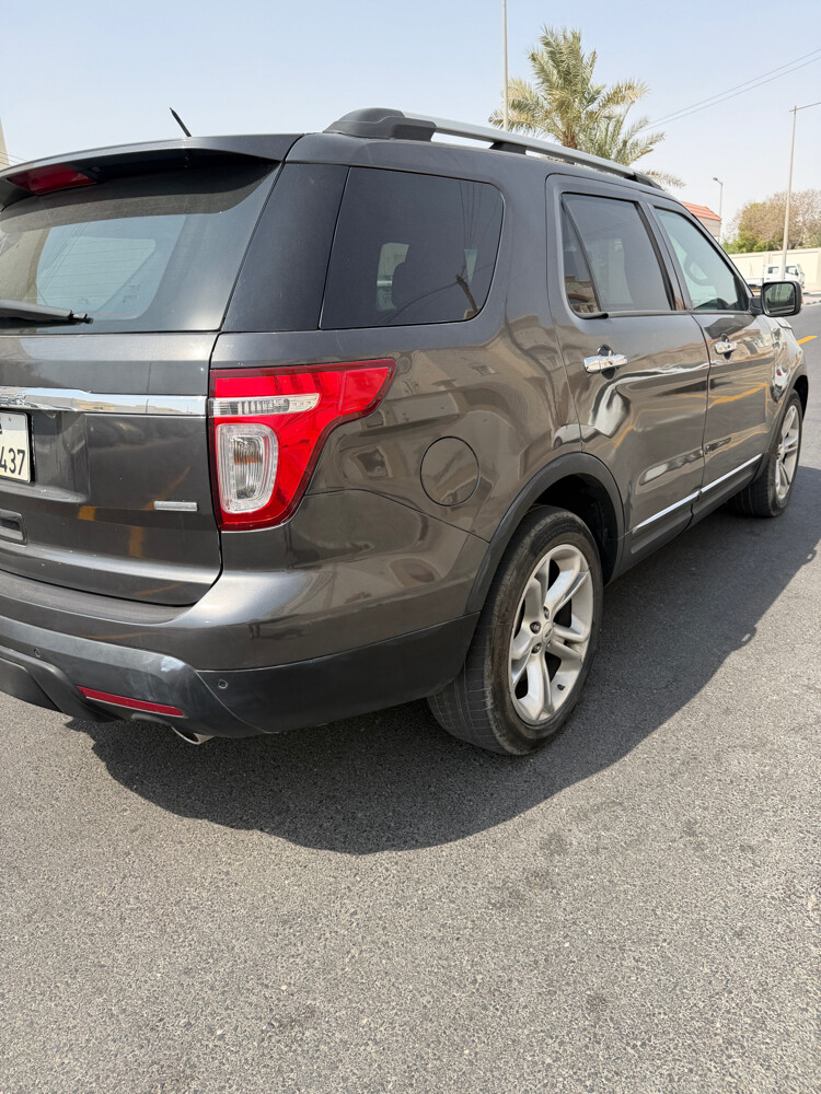 FORD EXPLORER LIMITED - 5