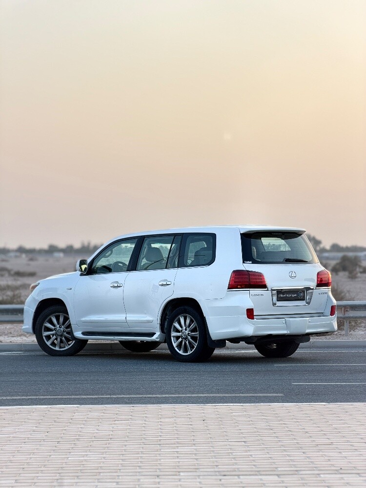 Lexus lx 570s - 4