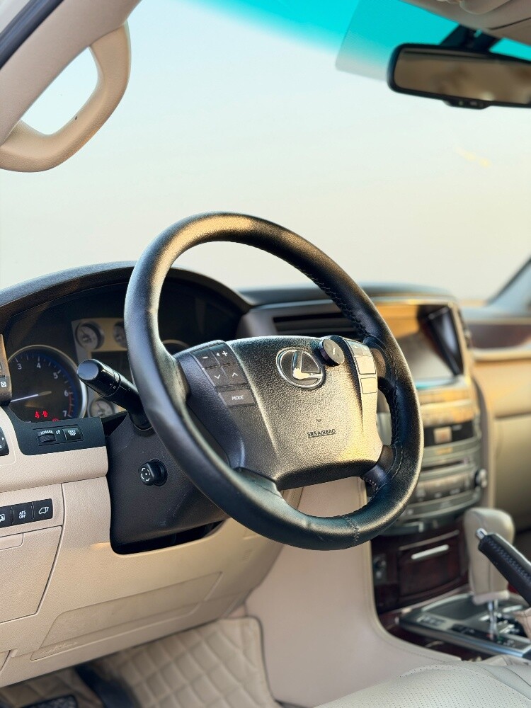 Lexus lx 570s - 6