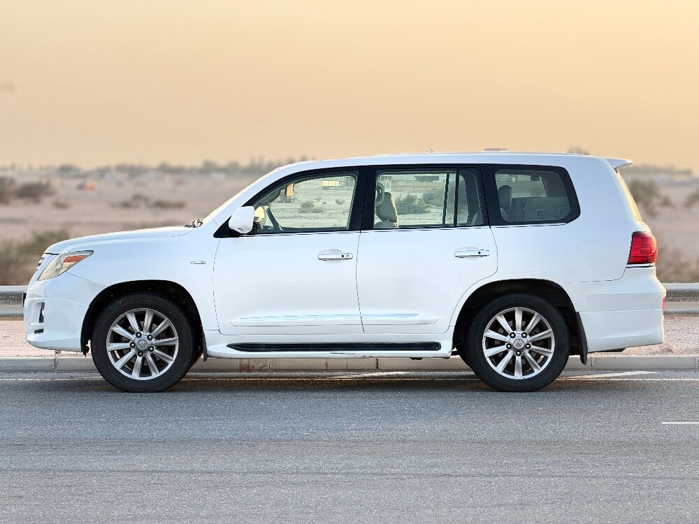 Lexus lx 570s - 3