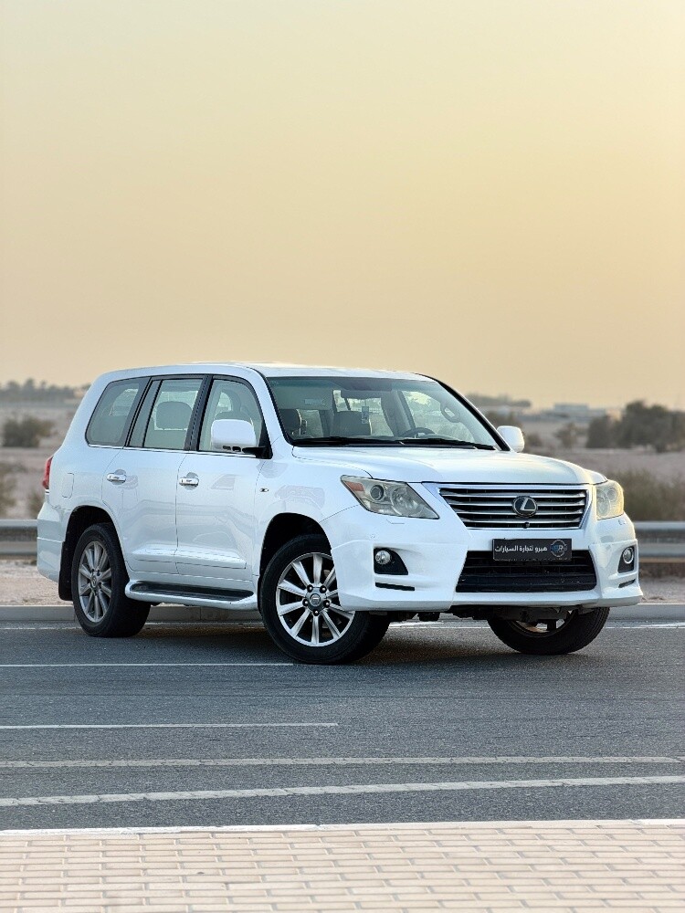 Lexus lx 570s - 2