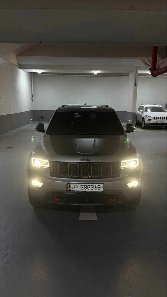 Jeep Grand Cherokee like new - 2