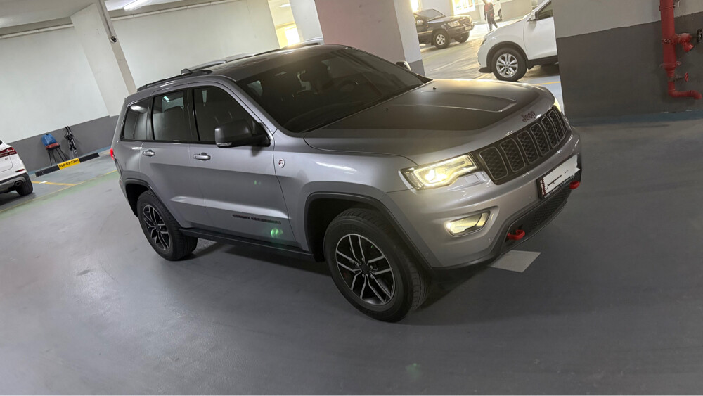 Jeep Grand Cherokee like new - 3