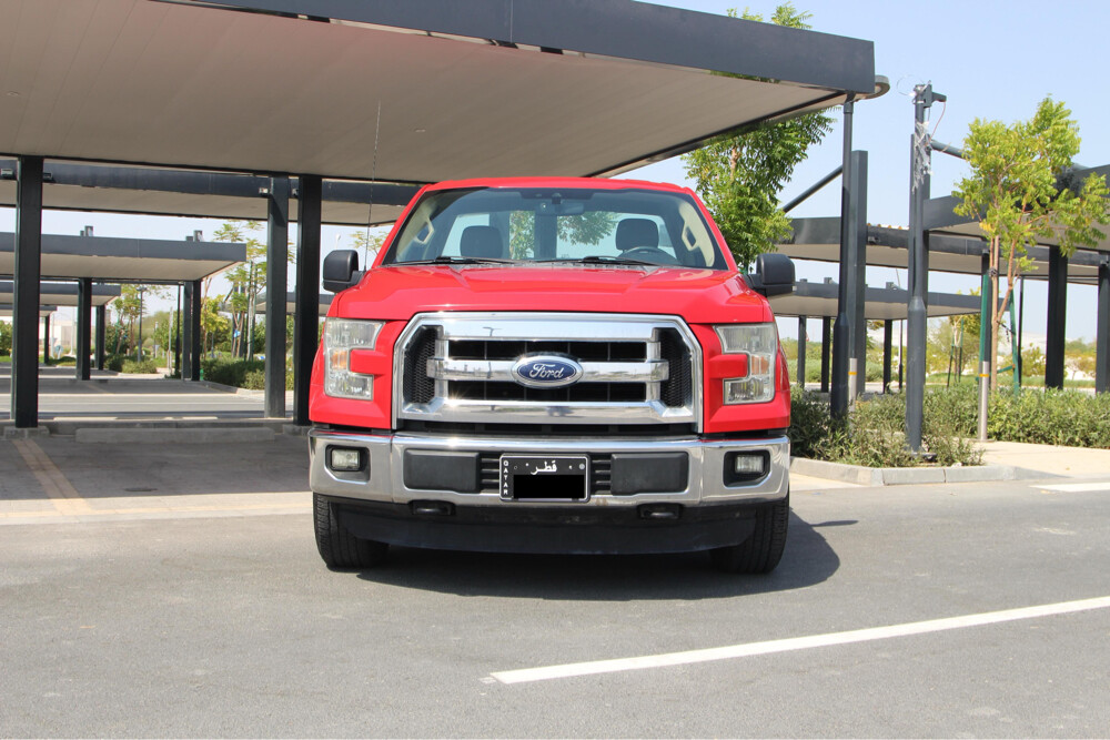 2016 Ford f-150 xlt fx4 - 4