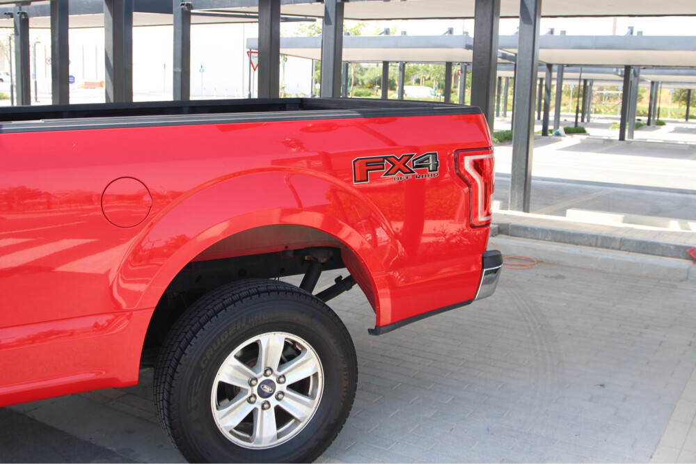 2016 Ford f-150 xlt fx4 - 3