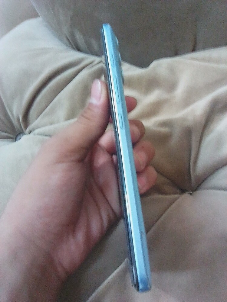 Motorola G71 phone - 3