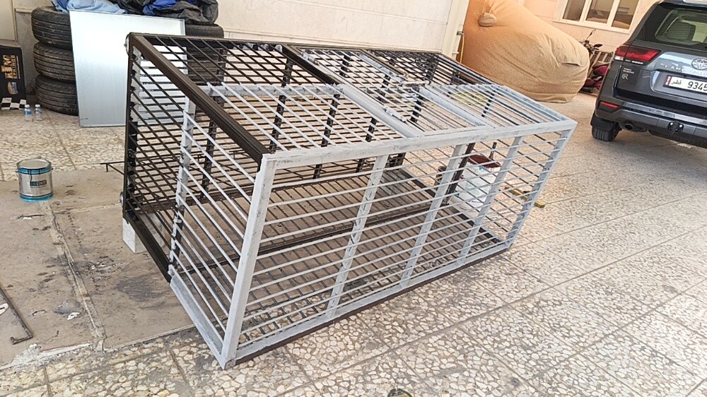 car parking,, store dog house,, d - 8