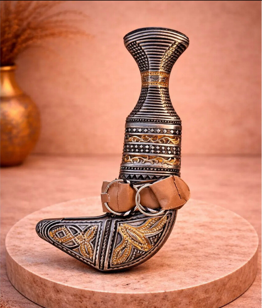 Arabic dagger (khanjar) - 1