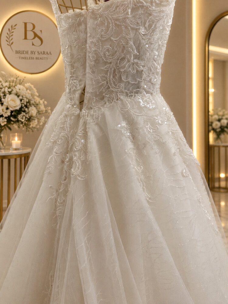 Gorgeous OLEG CASSINI Wedding Dress - 7
