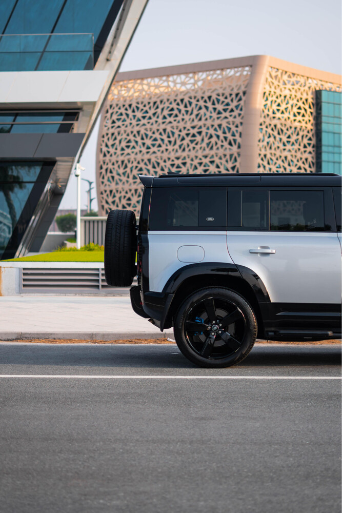 Defender 110 HSE 2022 - 12