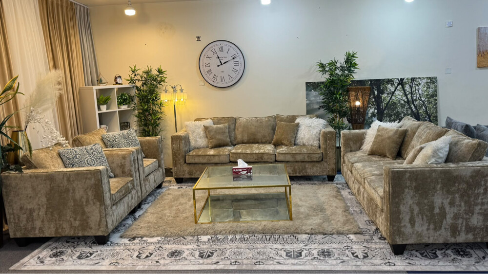 Homes r us brand sofa set  - 3