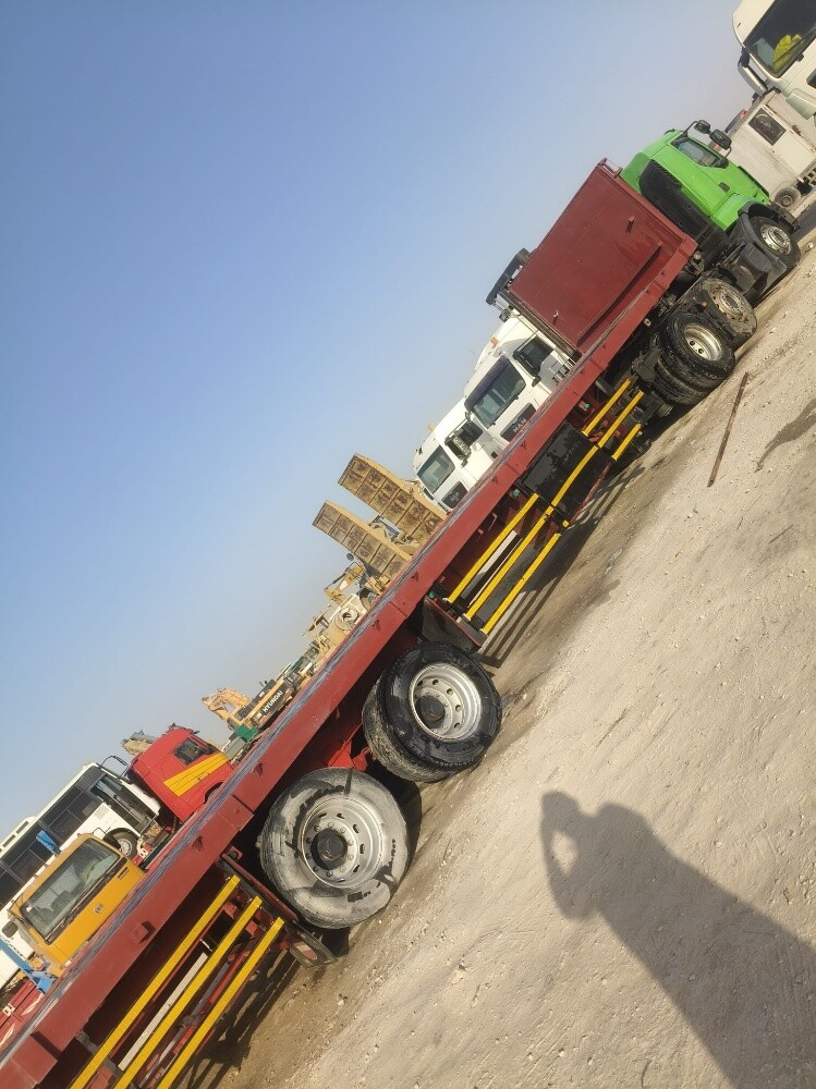 Renault tractor head with trailer - 6