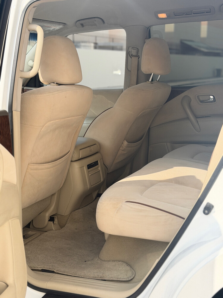 Nissan Patrol SE 2014 perfect  - 7