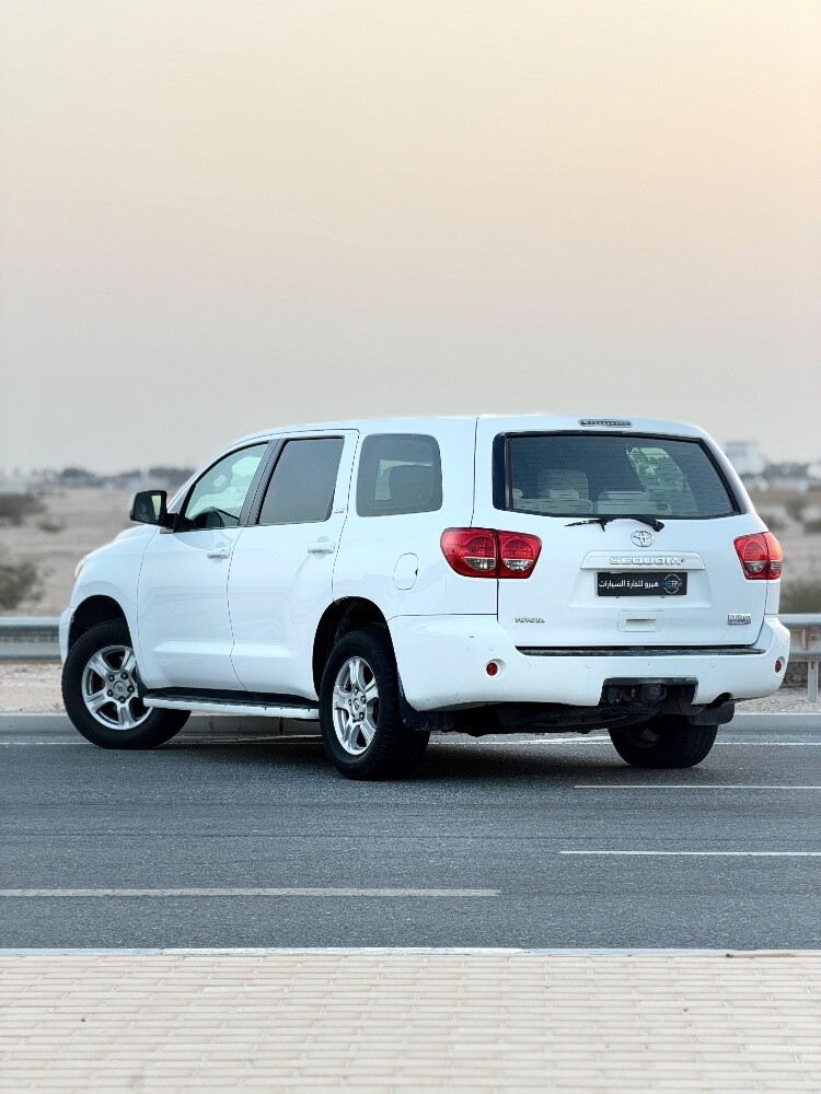 Toyota sequoia 2010 - 4