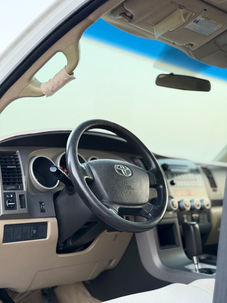 Toyota sequoia 2010 - 8