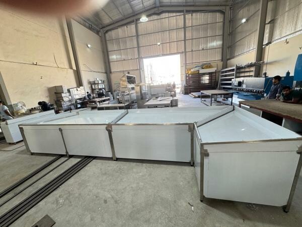 SS CABINET & SINK UNIT - 6