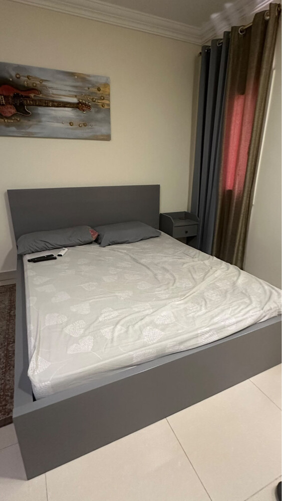 Bed queen size with side table  - 2