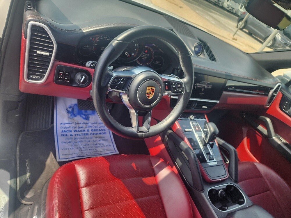 Porsche Cayenne - 9
