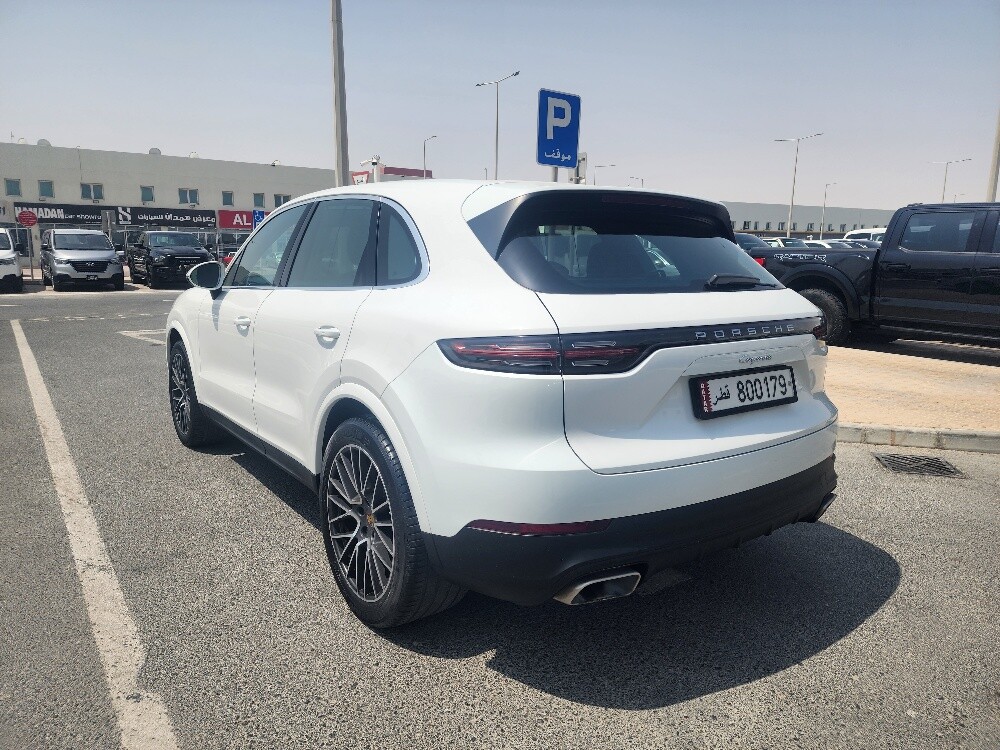 Porsche Cayenne - 4