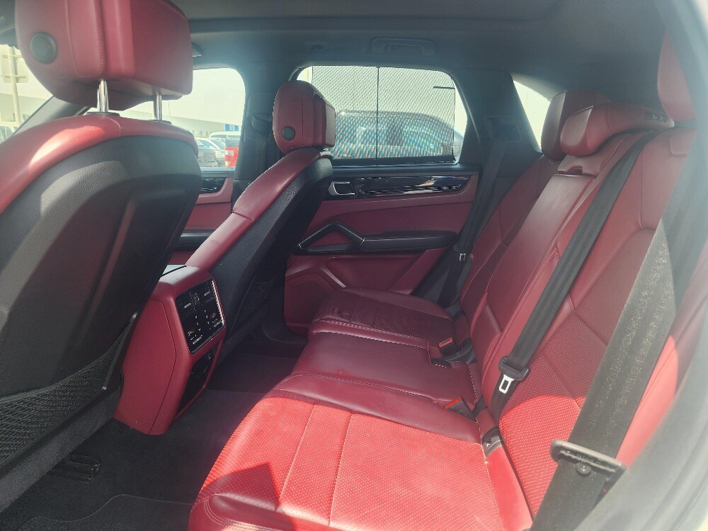 Porsche Cayenne - 7