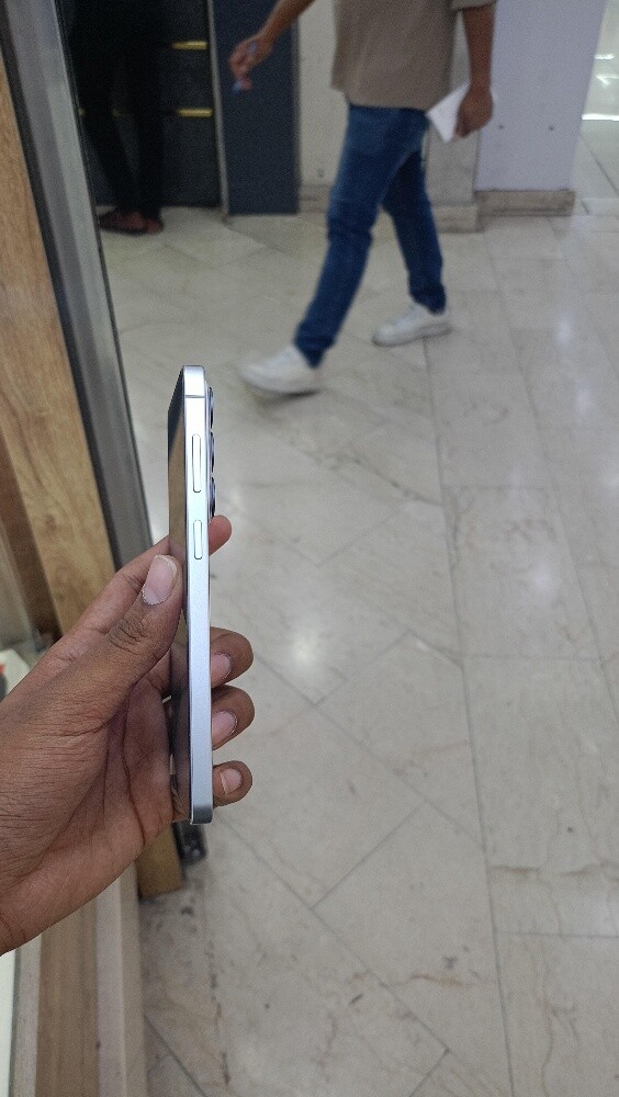 Samsung S26+ - 1