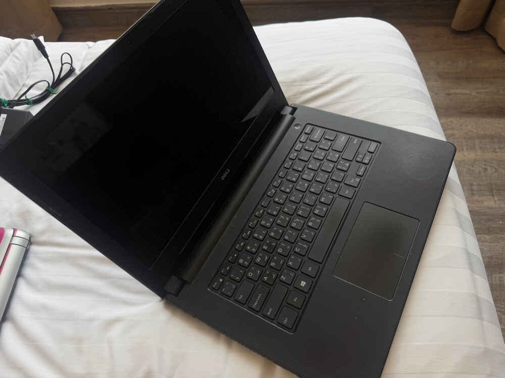 dell laptop  - 3
