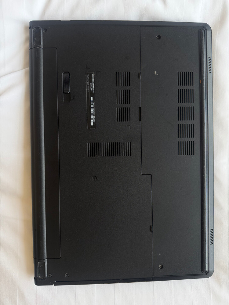 dell laptop  - 1