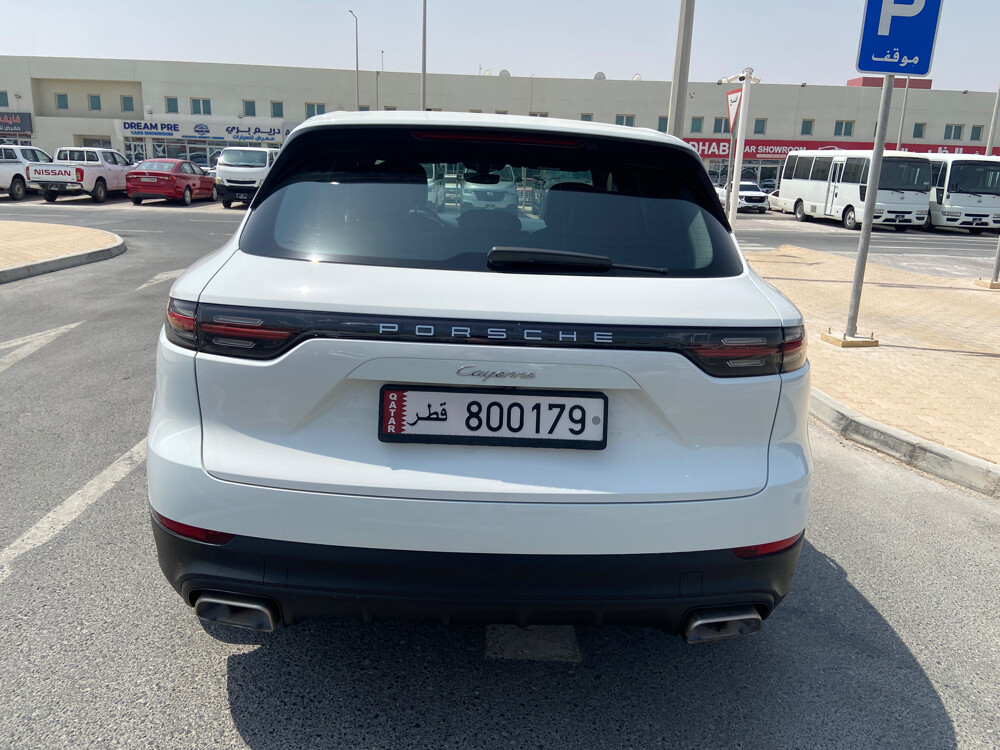 Porsche 2019 white  - 3