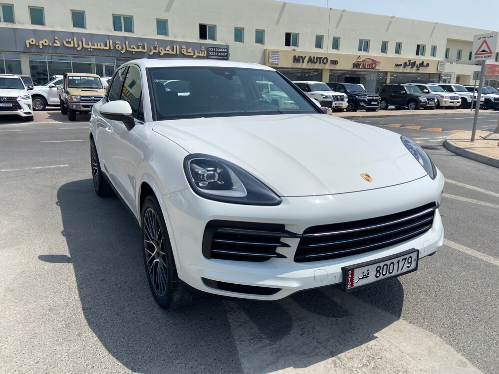 Porsche 2019 white  - 2