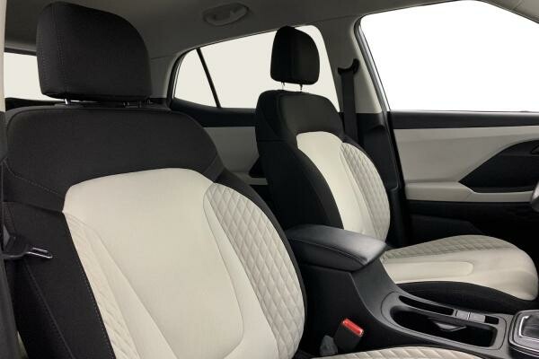 HYUNDAI CRETA 1.5L STD 2024 60,581 - 7
