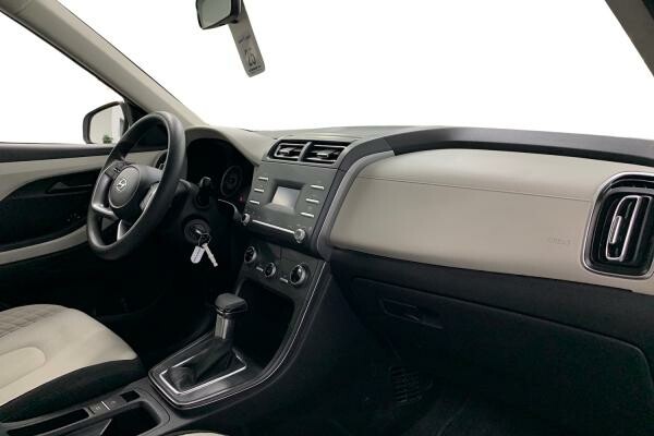 HYUNDAI CRETA 1.5L STD 2024 60,581 - 6