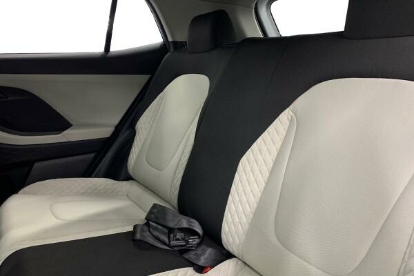 HYUNDAI CRETA 1.5L STD 2024 60,581 - 13