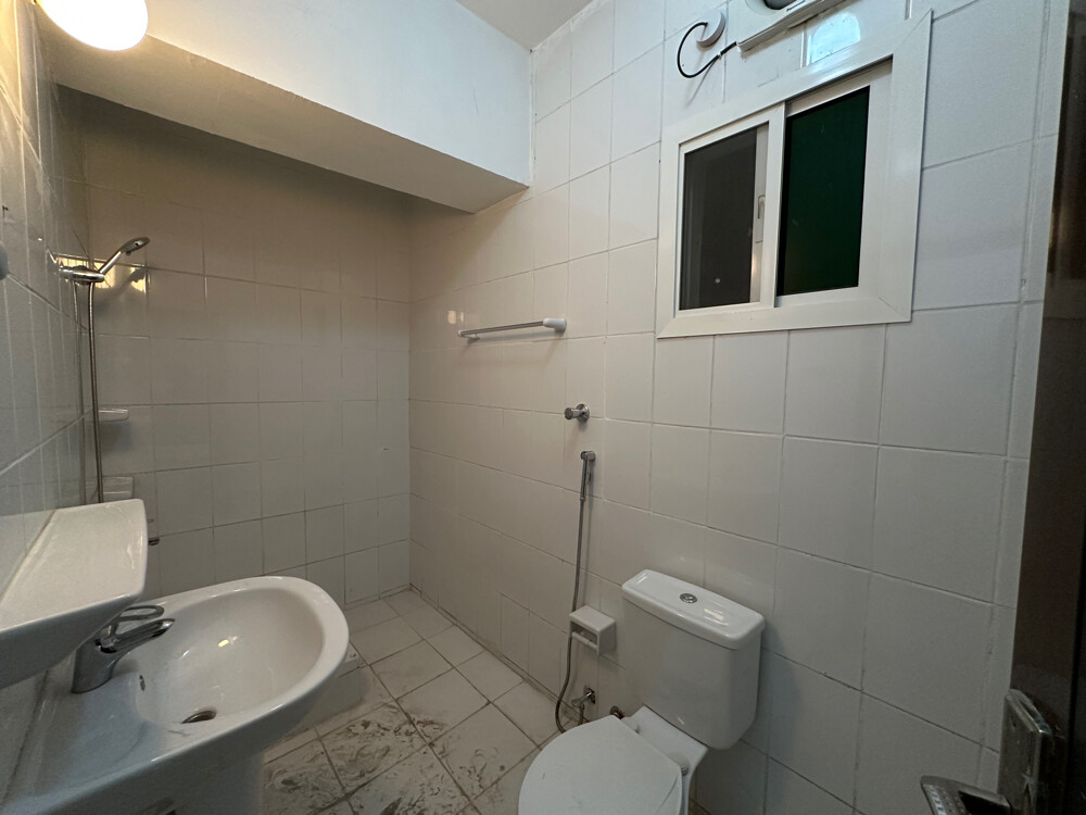 Spacious 3 BHK at doha al jaded - 4