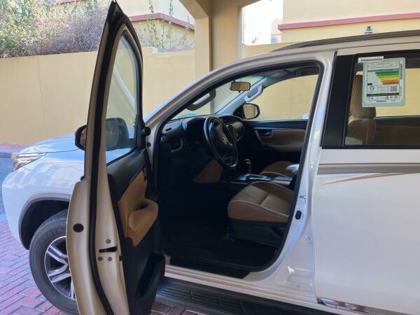 Toyota Fortuner 2022 - Perfect - 5