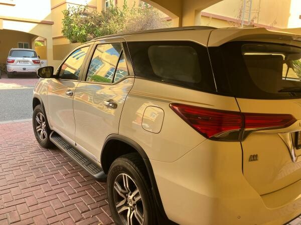 Toyota Fortuner 2022 - Perfect - 6