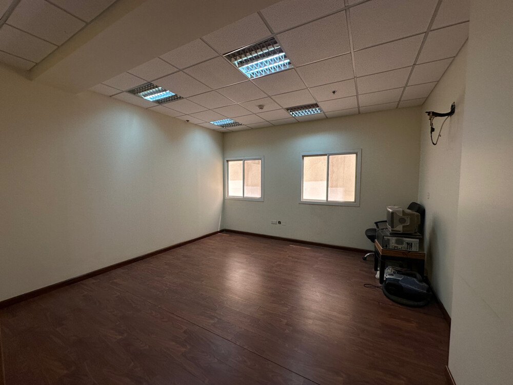 spacious office at al muntazah - 3