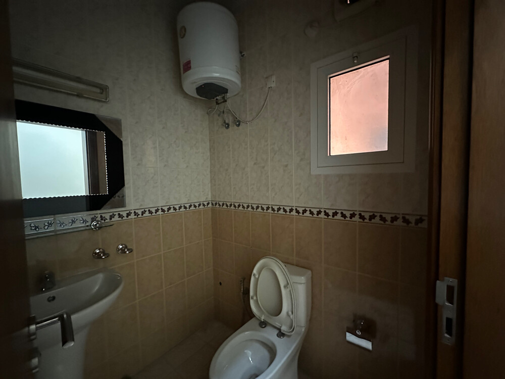 spacious office at al muntazah - 5