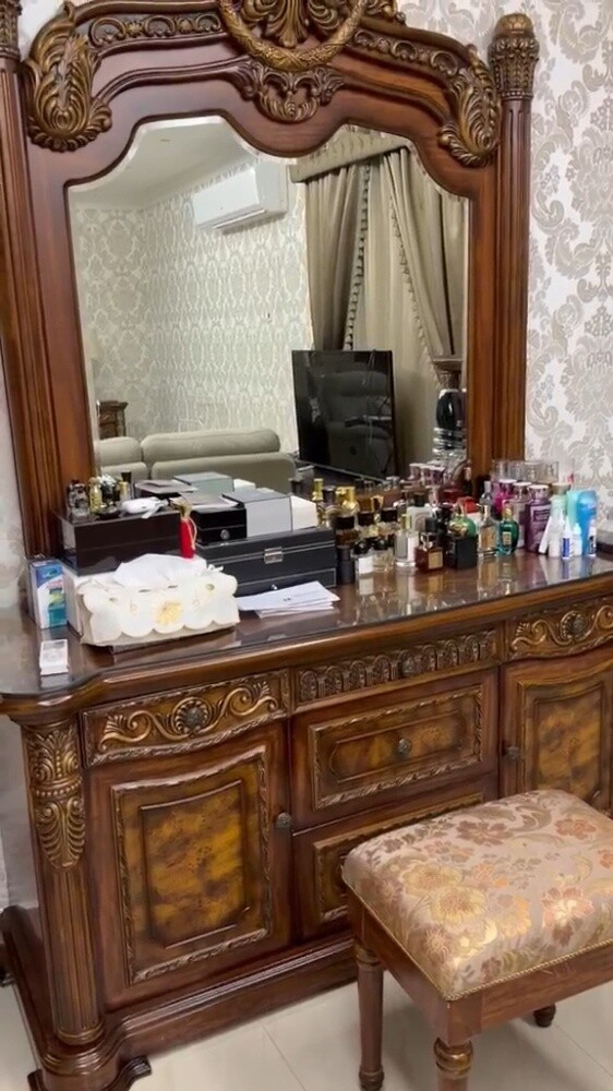 غرفه نوم بدون دولاب - 2