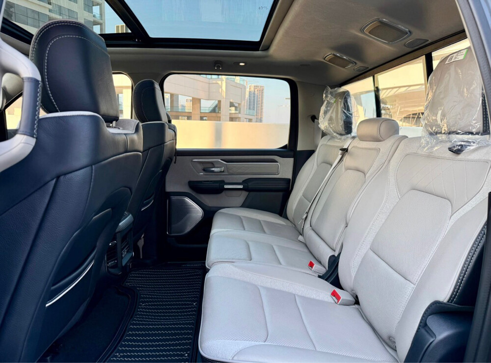 Ram limited low mileage - 15