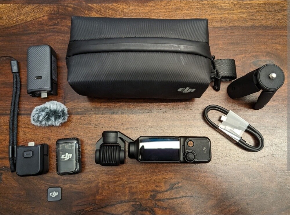 DJI Osmo Pocket 3 Creator Combo - 3