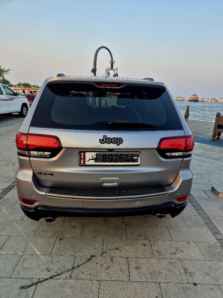 jeep Grand cherokee summet - 9
