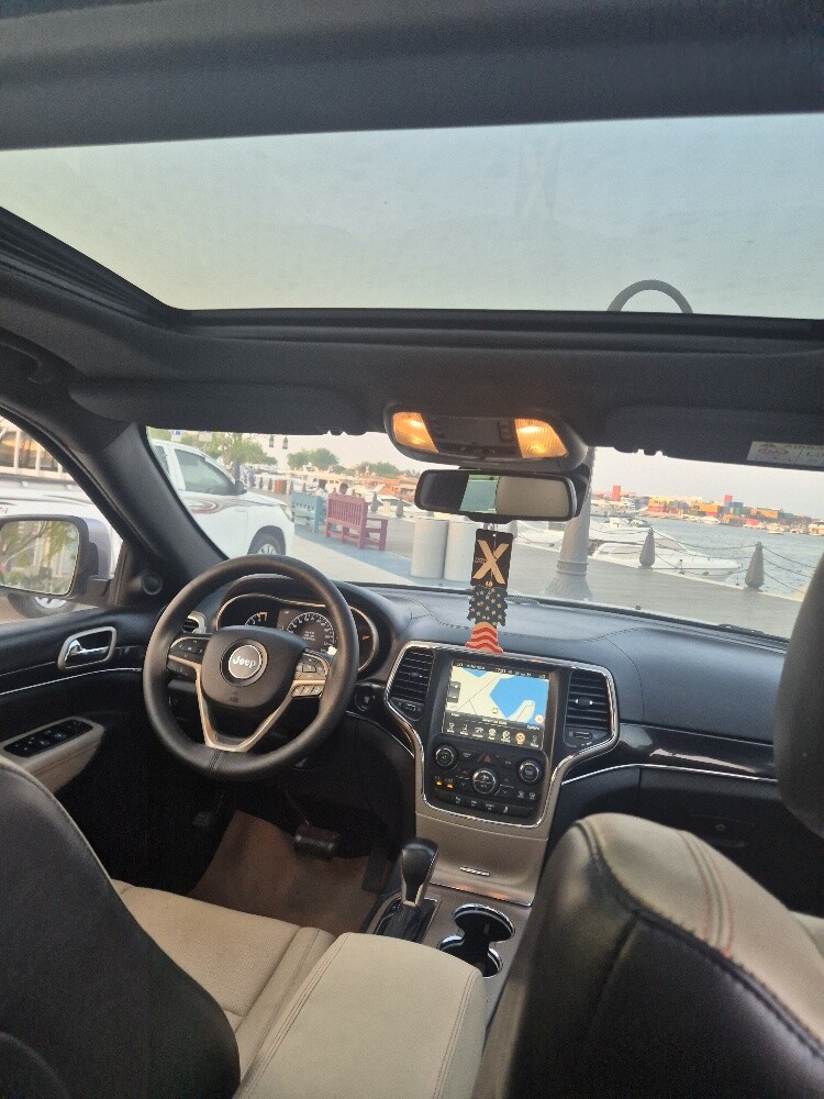 jeep Grand cherokee summet - 10
